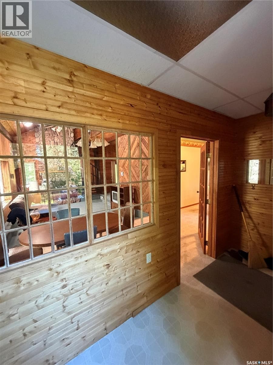 110 Deer Cres — photo 3