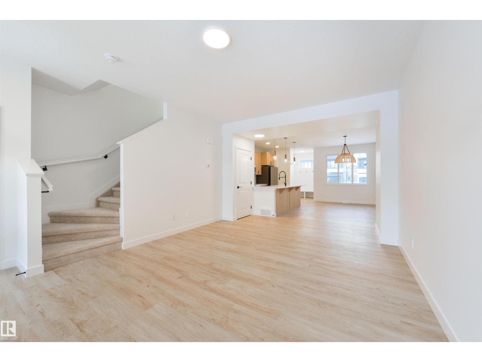 15 COBBLESTONE GA — photo 5