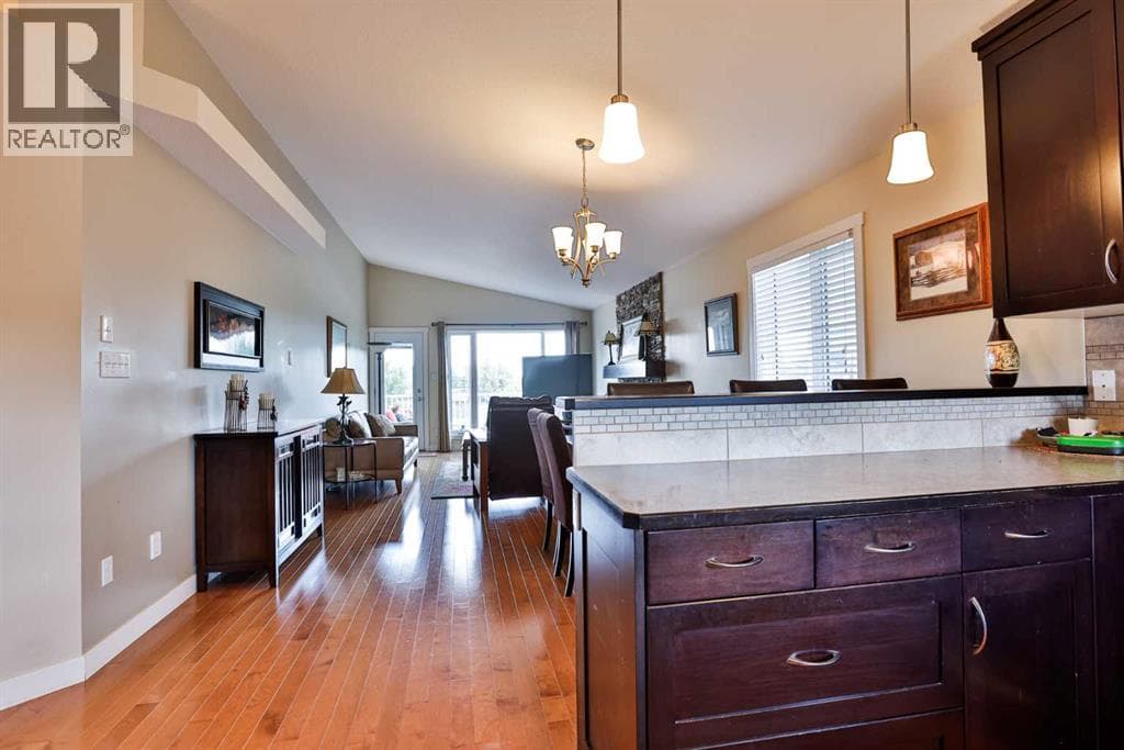 111 Firelight Way W — photo 4