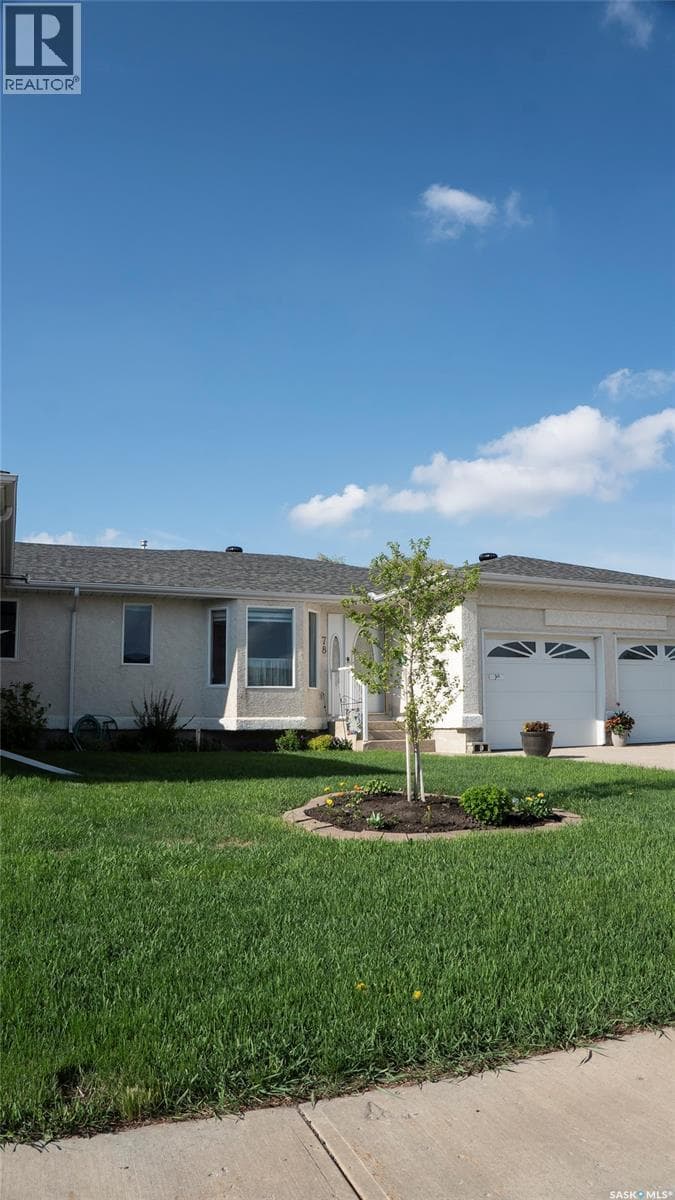 3 78 Russell DRIVE — photo 2