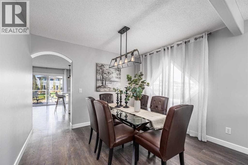 724 Luxstone Landing SW — photo 5