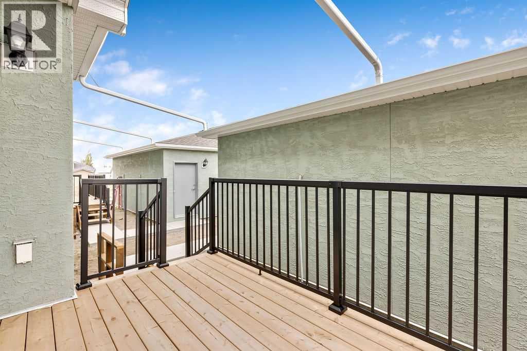 407 Strathcona Circle — photo 3