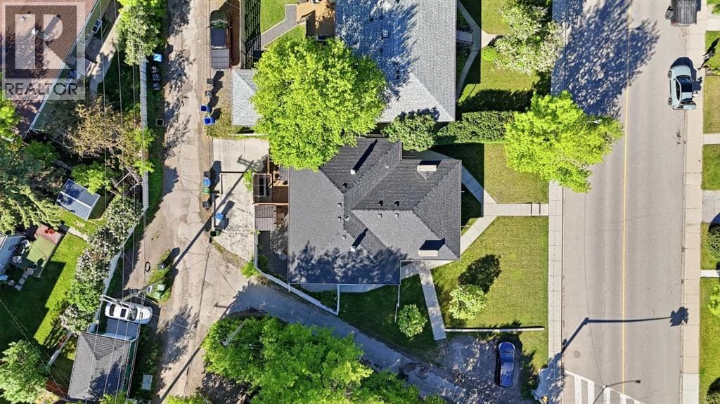 2404 & 2406 Richmond Road SW — photo 4