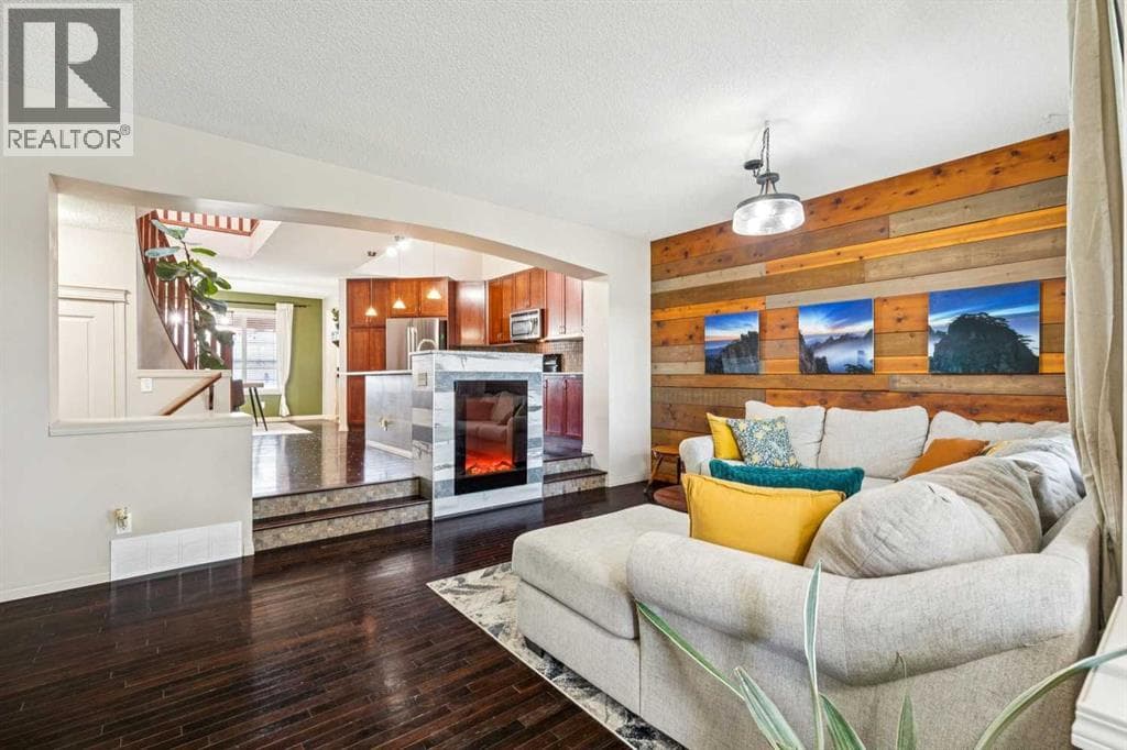 1807 New Brighton Drive SE — photo 3