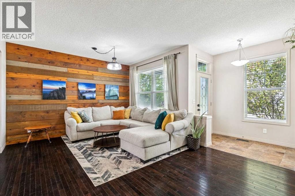 1807 New Brighton Drive SE — photo 5