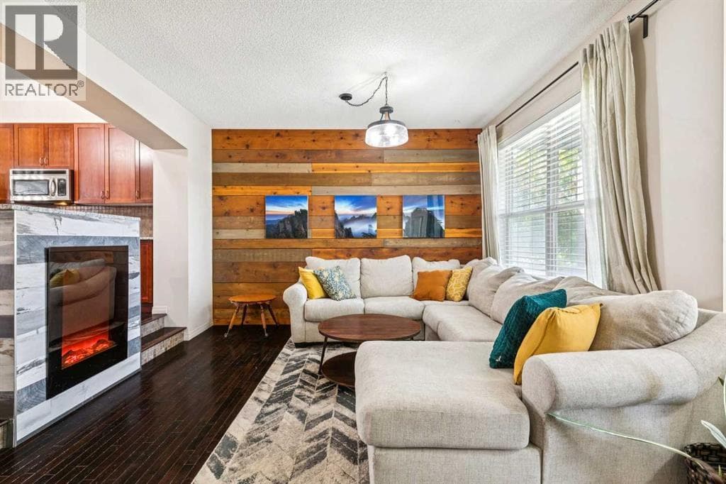 1807 New Brighton Drive SE — photo 4