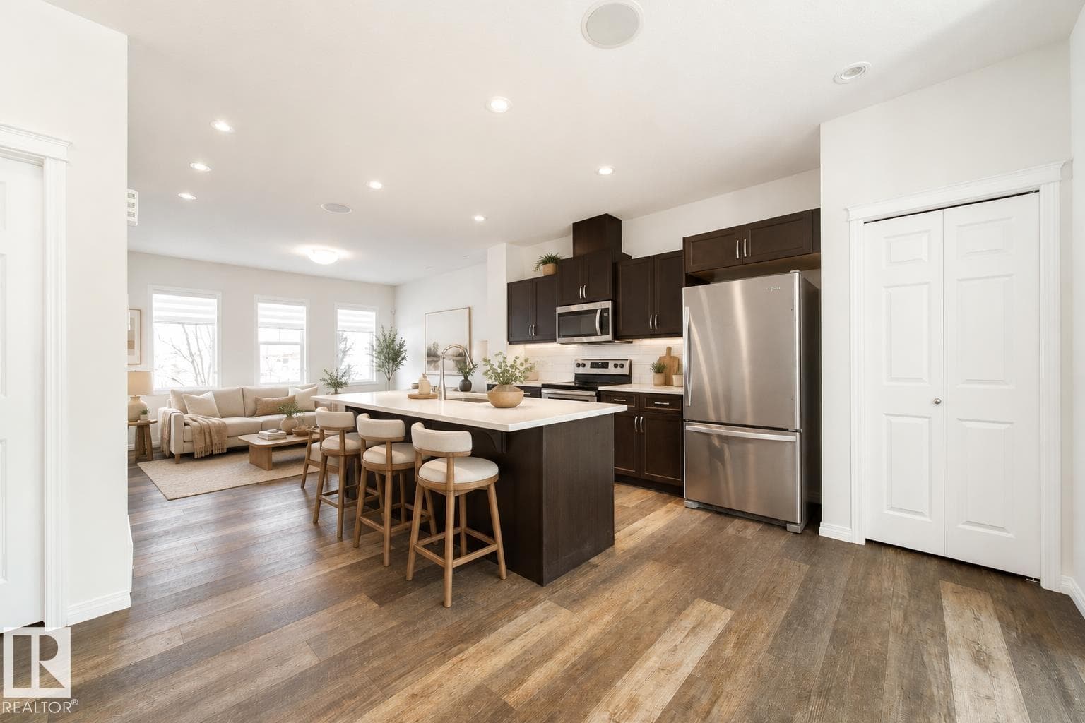 1199 WATT DR SW — photo 4