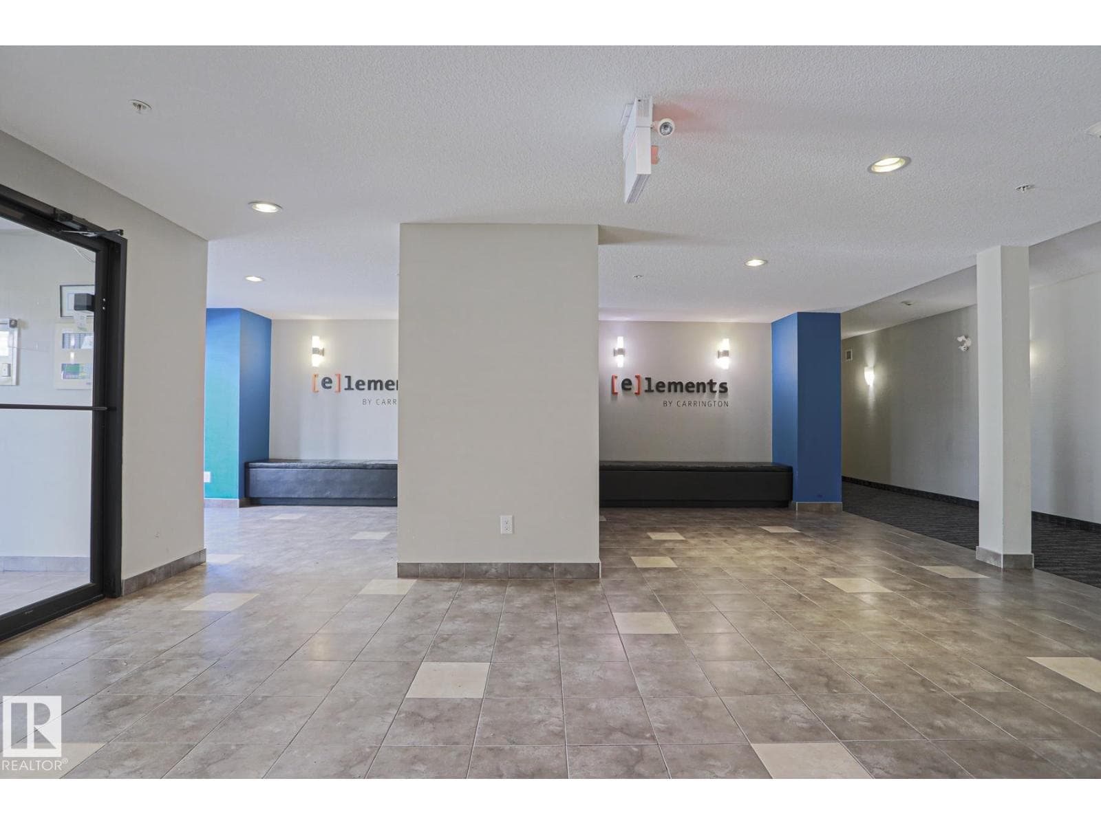 #411 3353 16A AV NW — photo 3