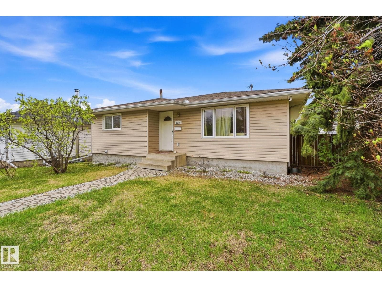 6219 134 AV NW — photo 2