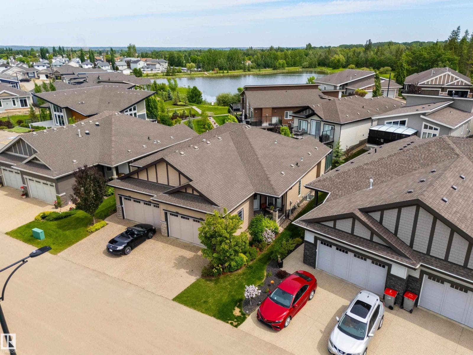 #207 50 HEATHERGLEN DR