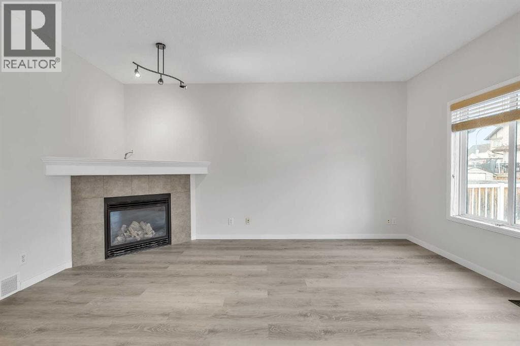 368 New Brighton Place SE — photo 5