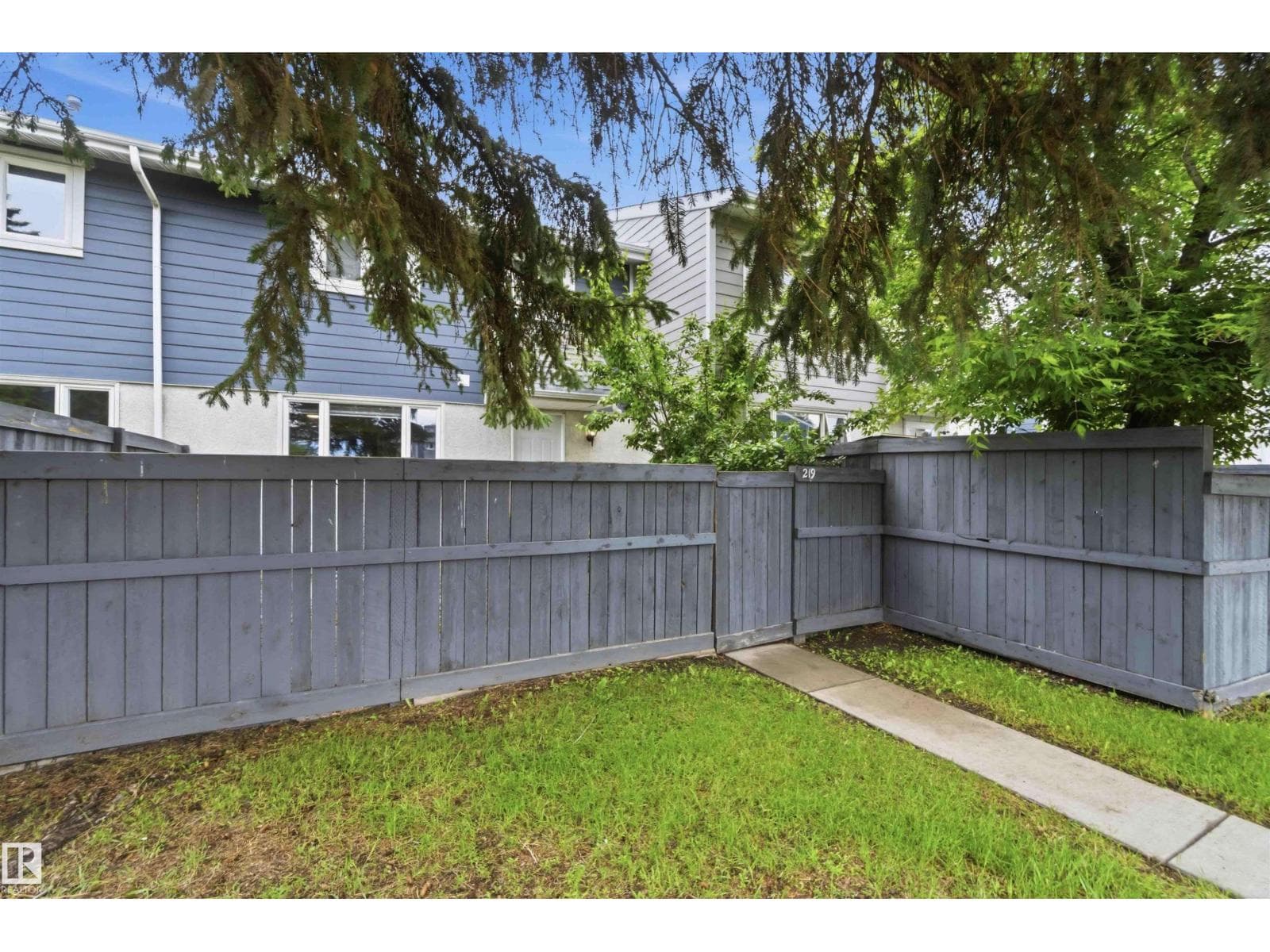 219 Callingwood Tw NW NW — photo 3