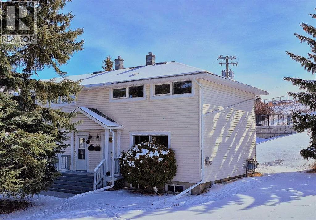 525 32 Avenue NE — photo 3