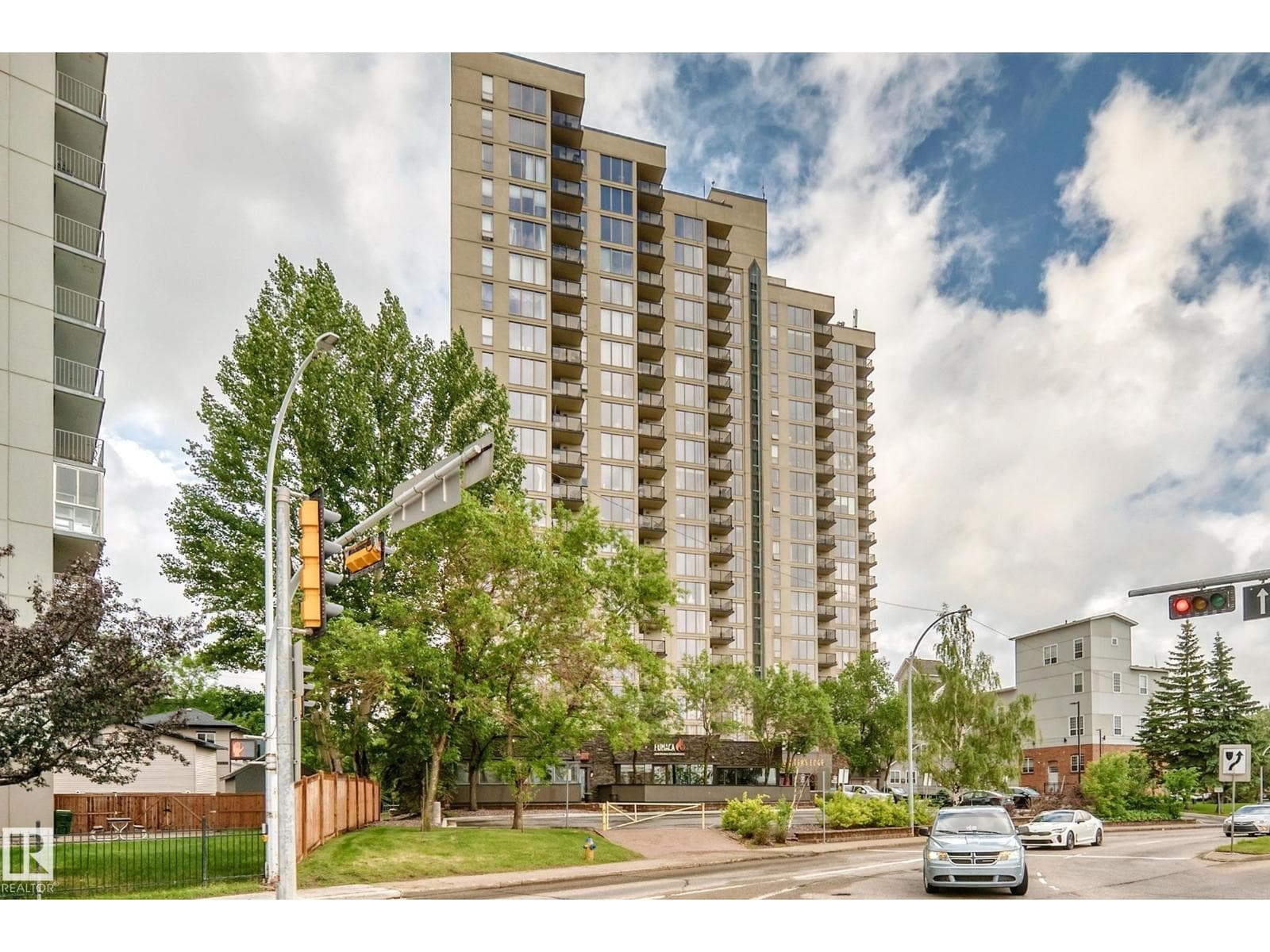 #1600 10149 SASKATCHEWAN DR NW — photo 2