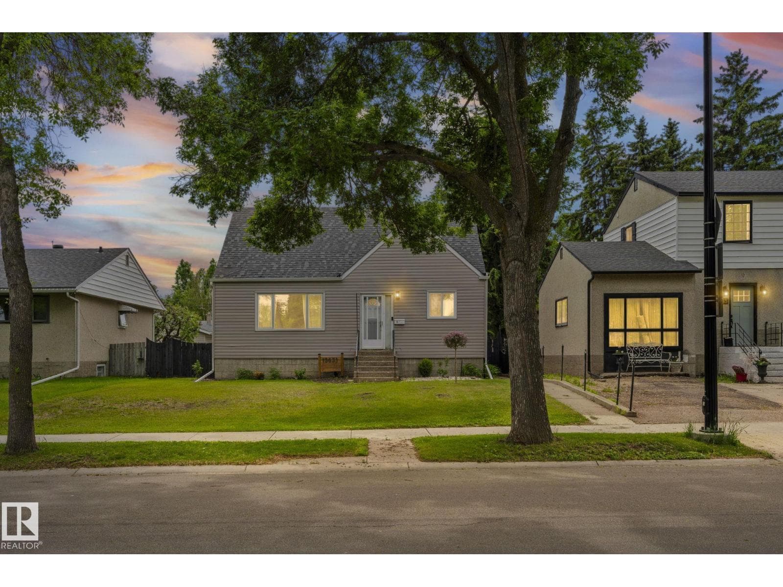 13631 122 AV NW