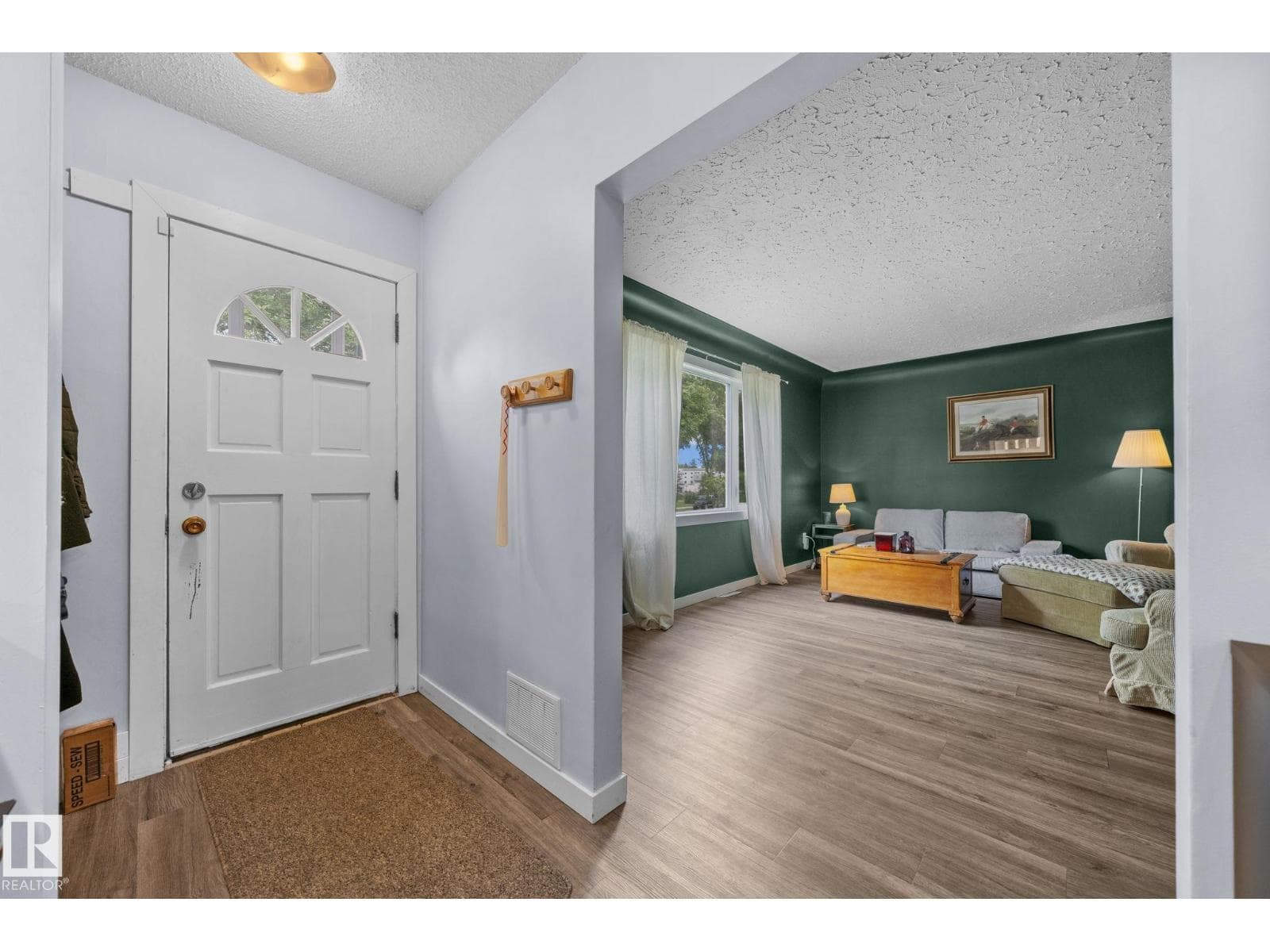 13631 122 AV NW — photo 2