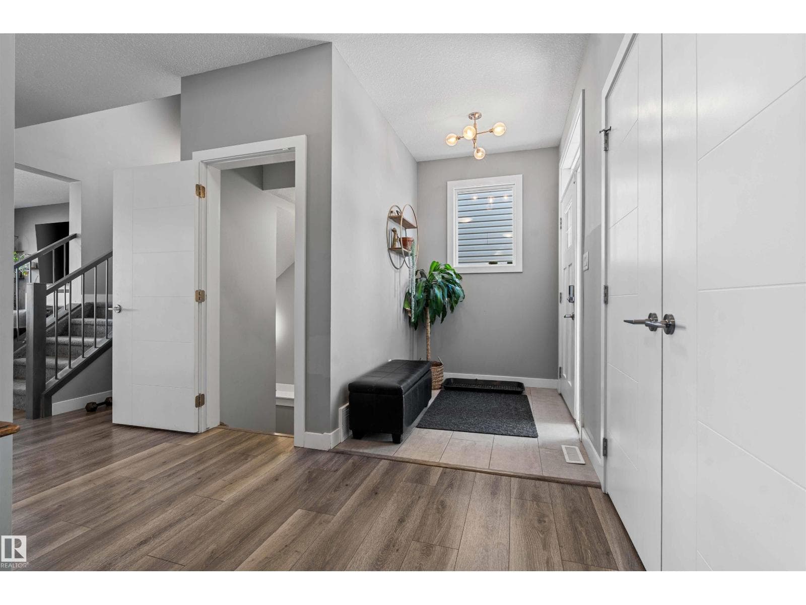 524 MCDONOUGH WY NW — photo 3