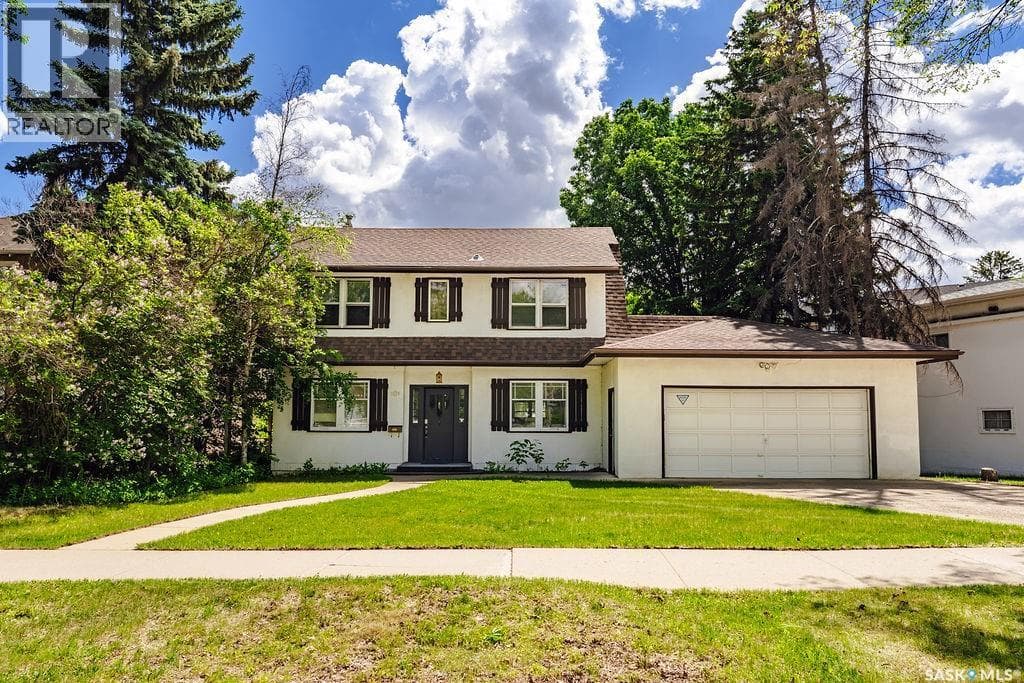 1004 University DRIVE