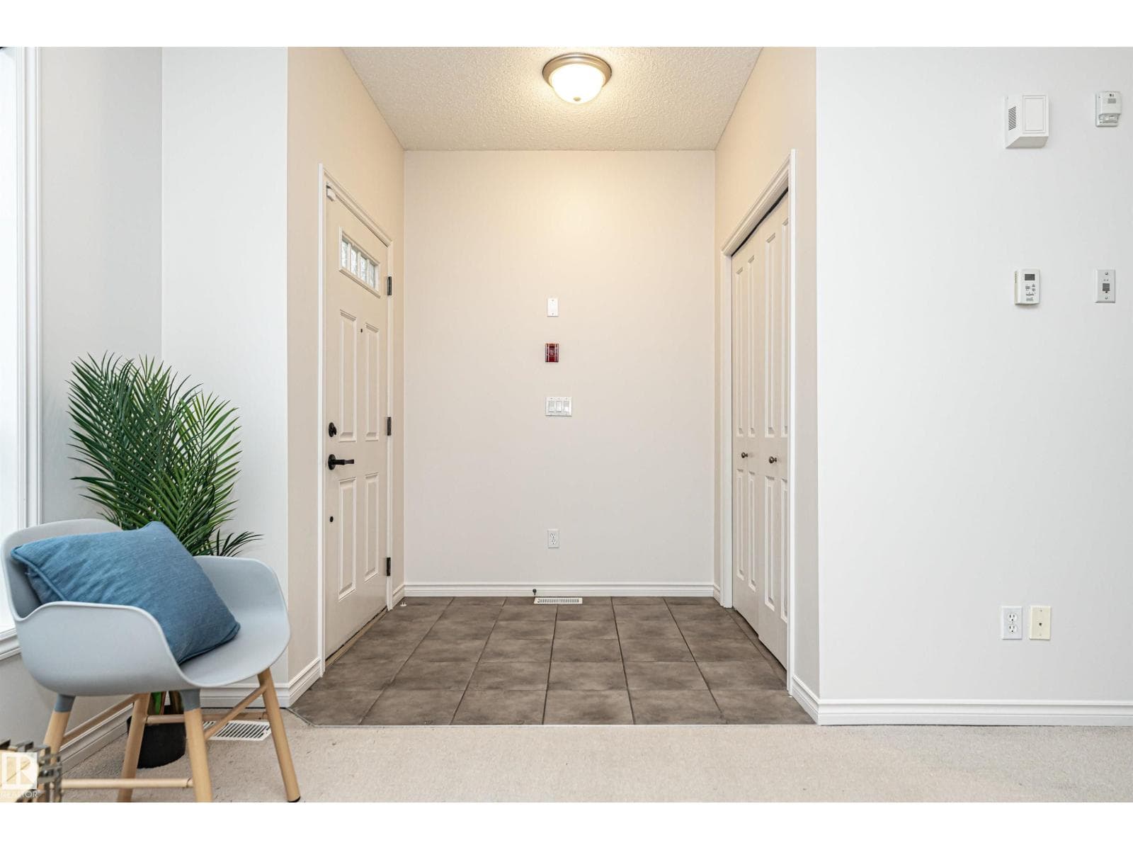 #103 13825 155 AV NW — photo 3