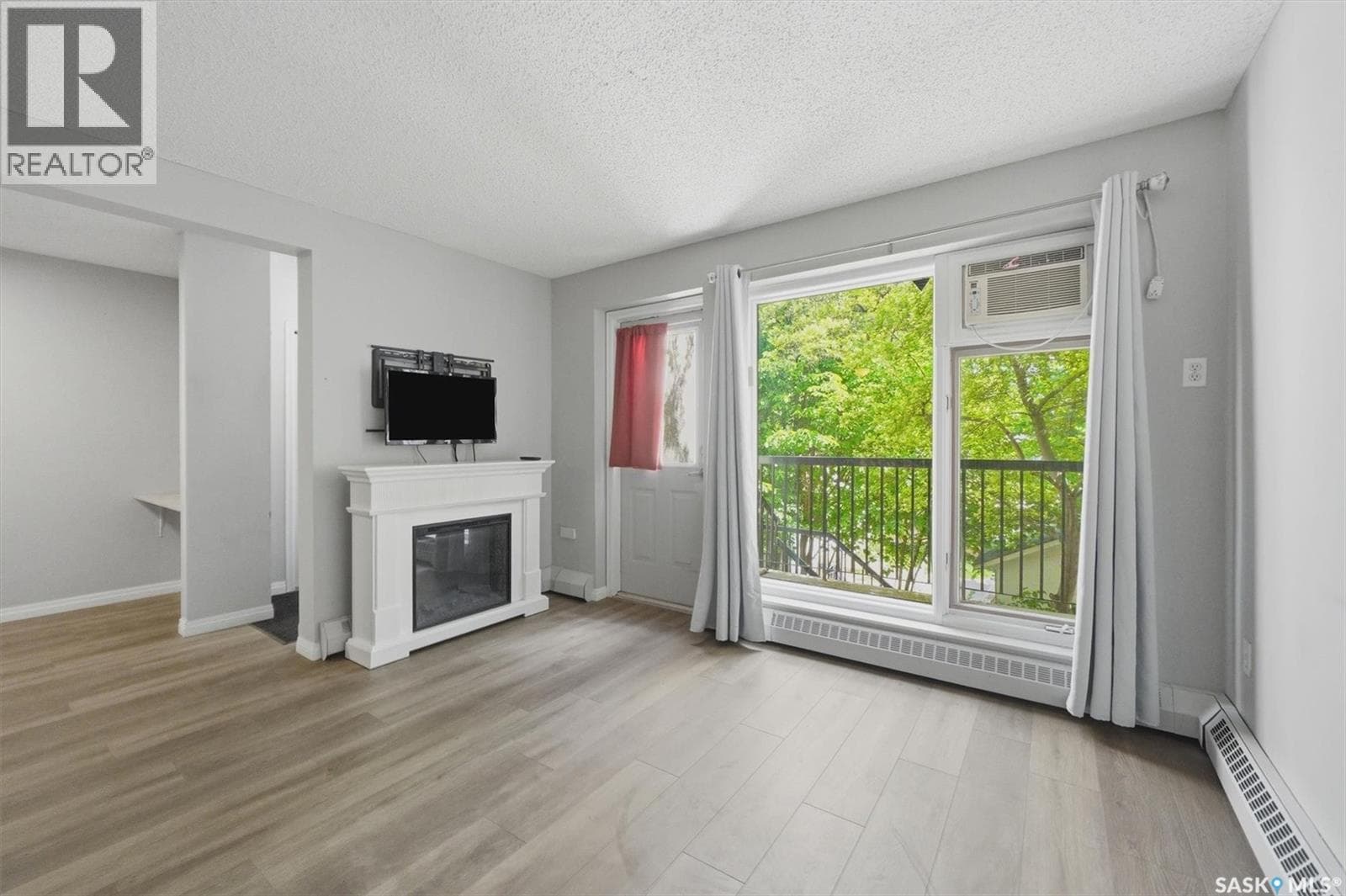 7 103 Powe STREET — photo 4