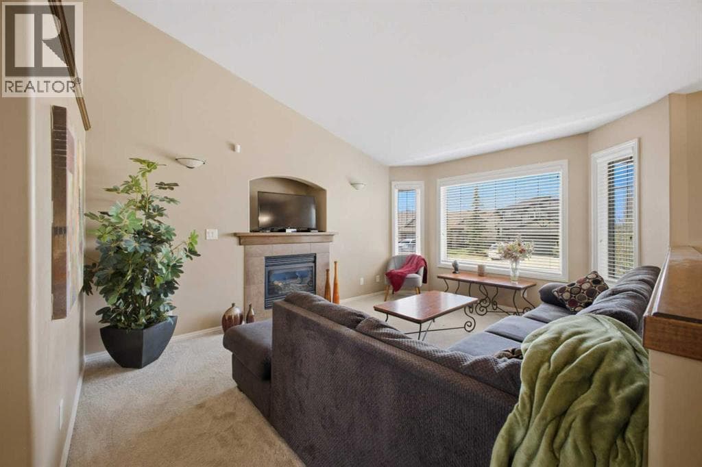 135 Issard Close — photo 5
