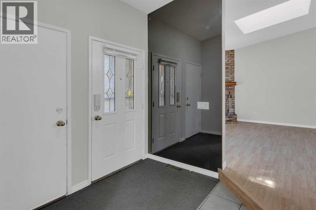 51 Ranchridge Drive NW — photo 2