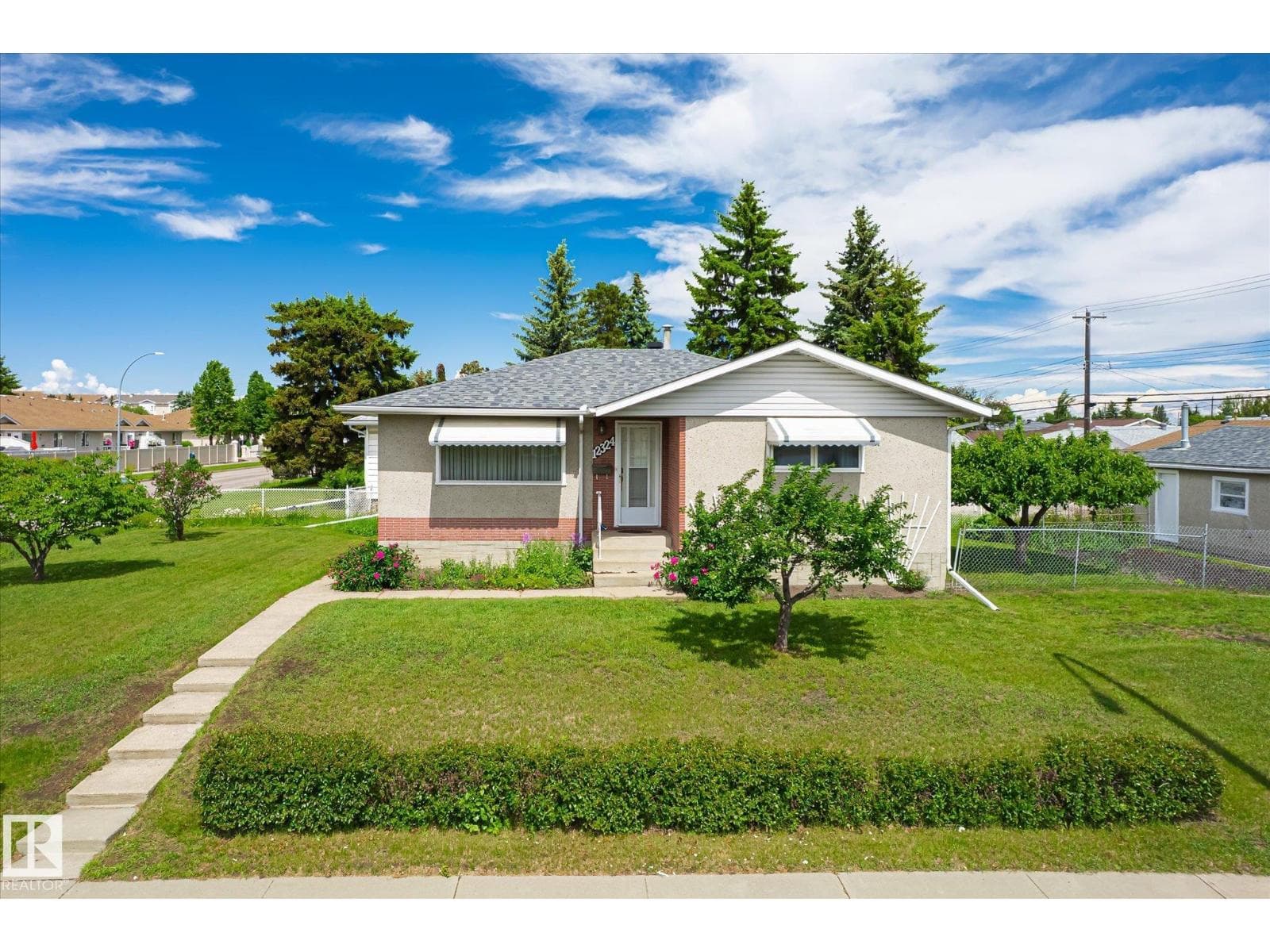 12324 133 AV NW — photo 2