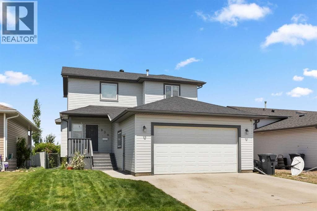 930 Kipling Crescent SW — photo 2