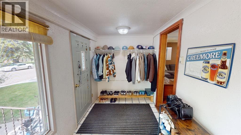 312 3 Street W — photo 3