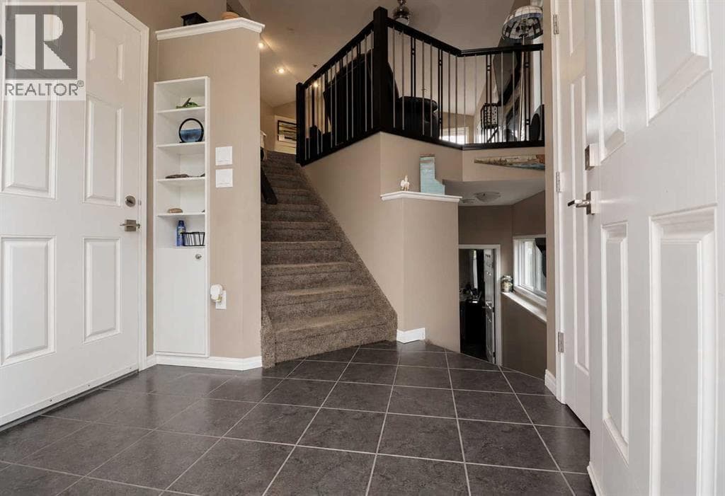 10203 93 Avenue — photo 3