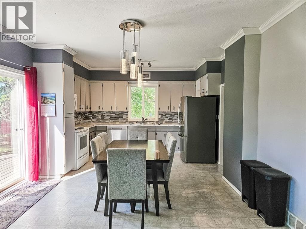 131 2nd Street NW — photo 3