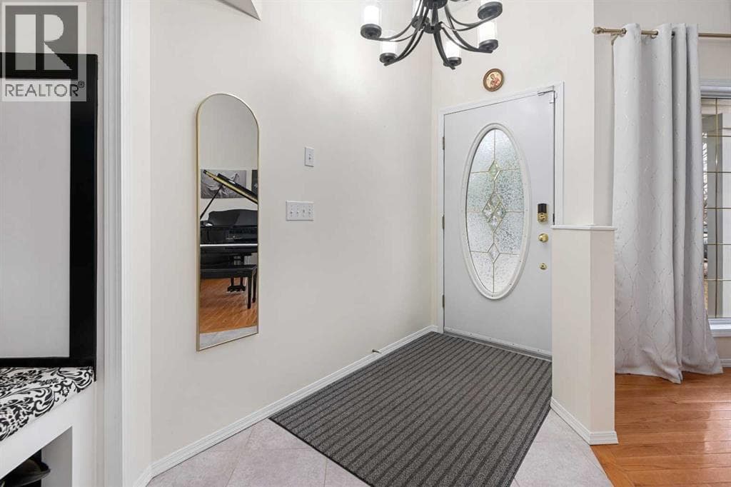 704 Woodside Drive NW — photo 4