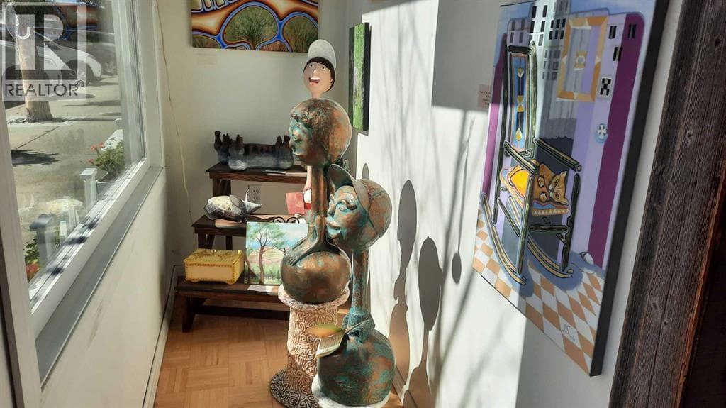 40 3 Avenue W — photo 5