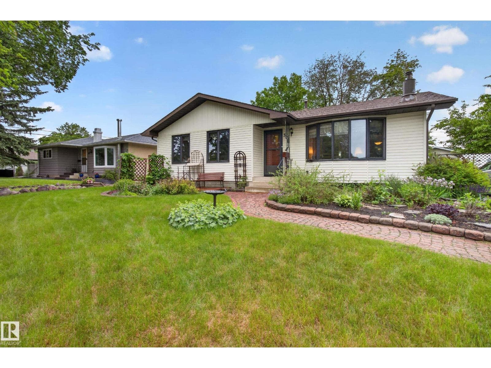304 FIR ST — photo 2