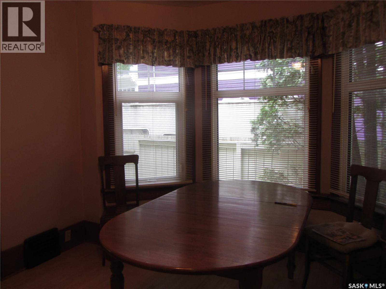 3 bed 1 bath single family at 914 Victoria AVENUE — $374,900 — photo 9