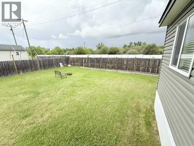 4920 52 Avenue — photo 3