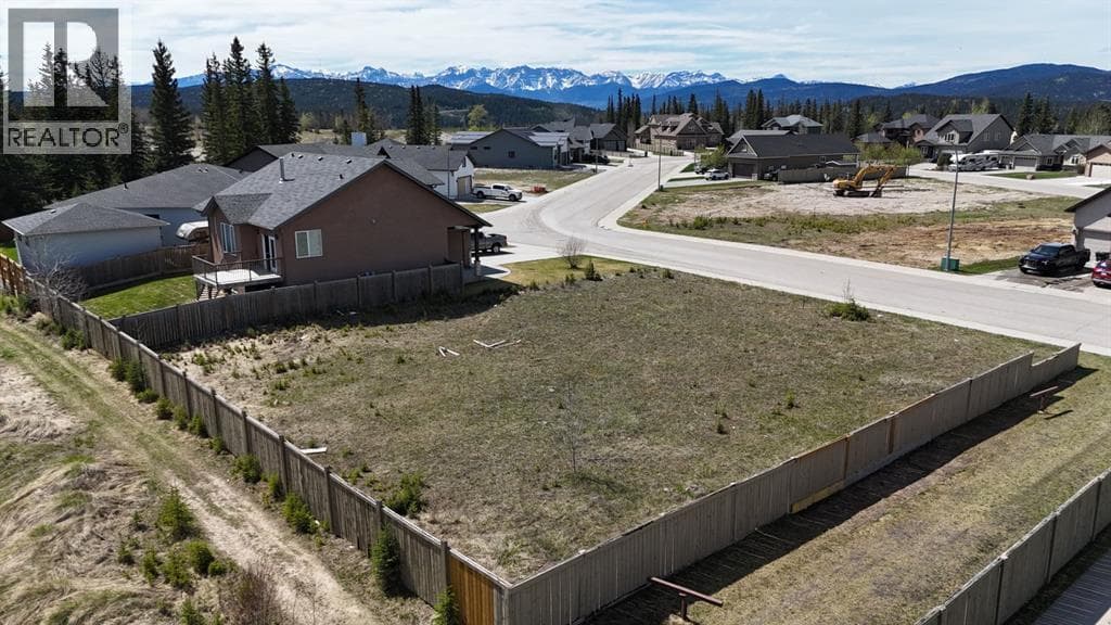 208 TRESTLE Place — photo 2