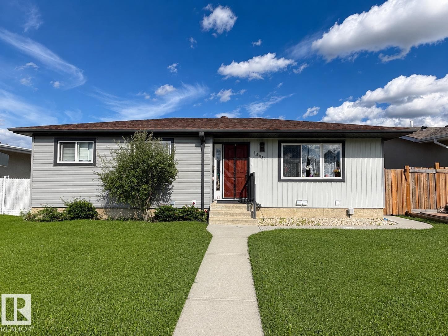 13907 88 ST NW