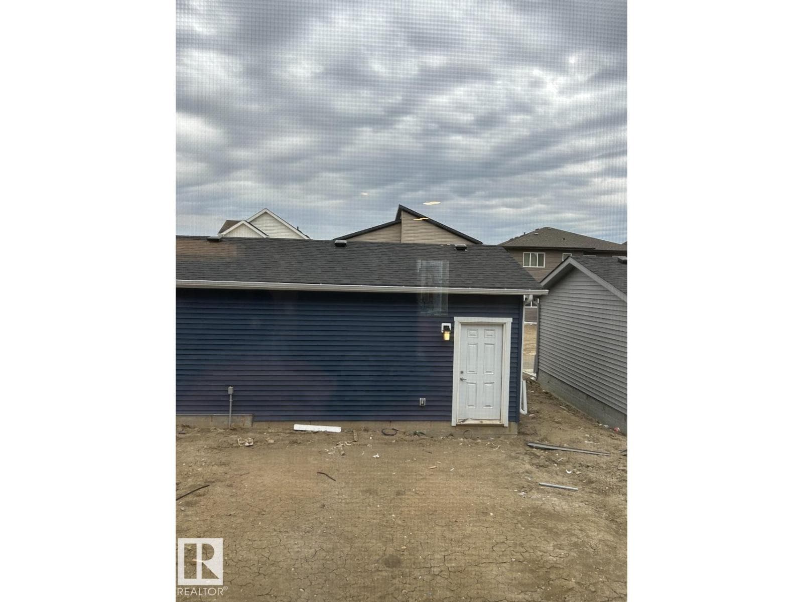 412 26 ST SW — photo 2