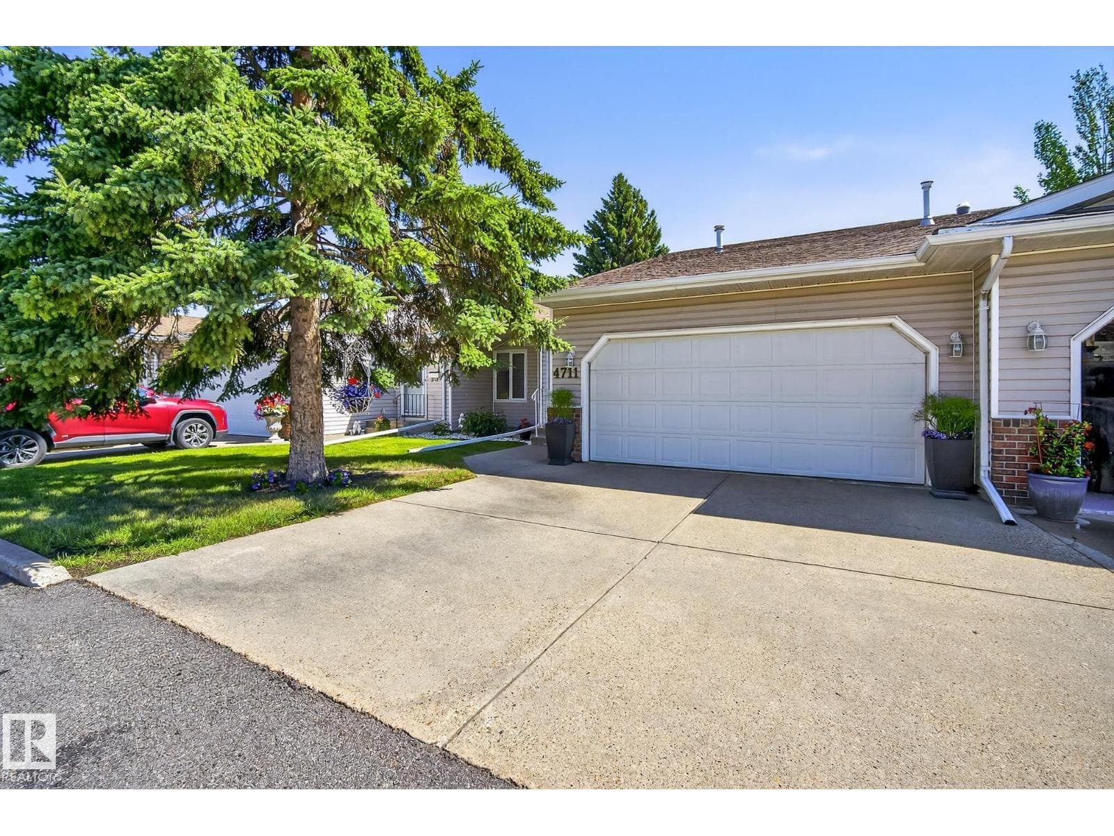 4711 25 AV NW