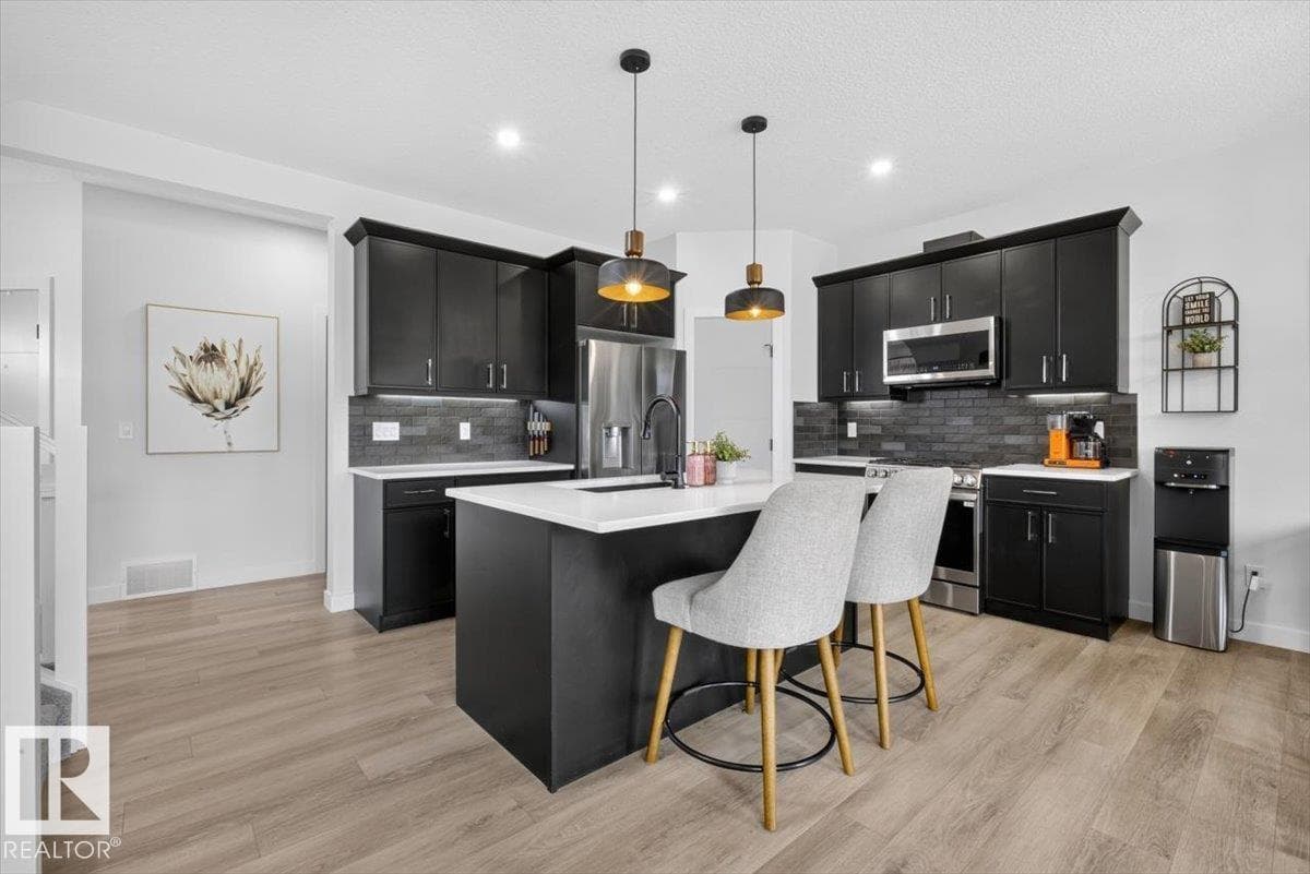 24 MAPLE CR