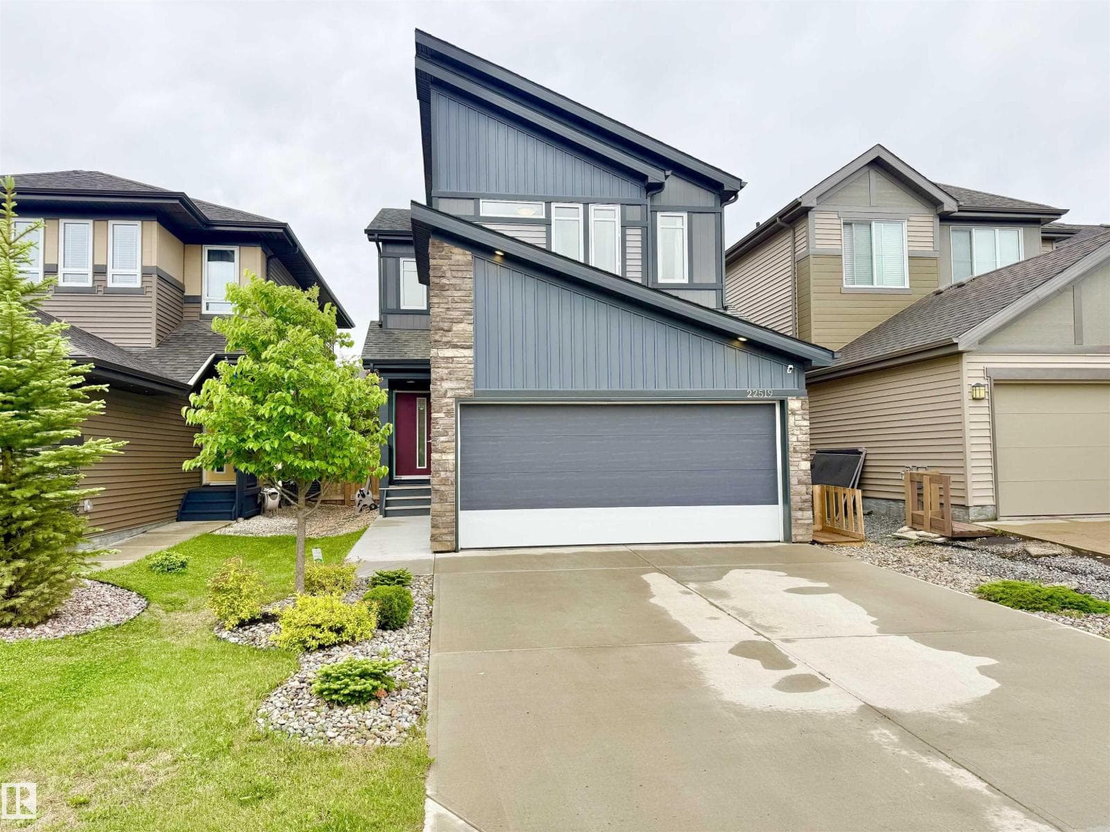 22519 96 AV NW