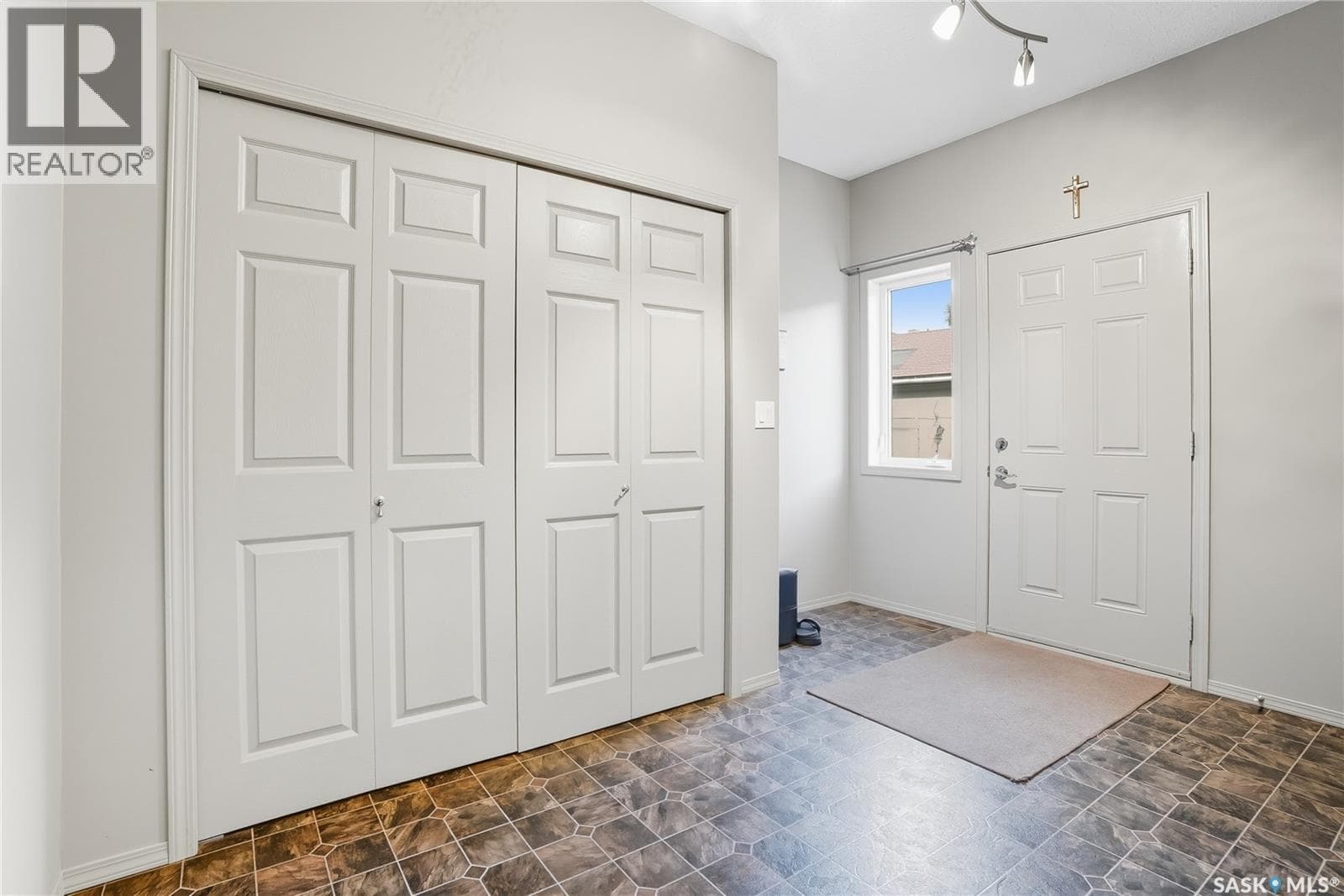 213 Poplar PLACE — photo 3