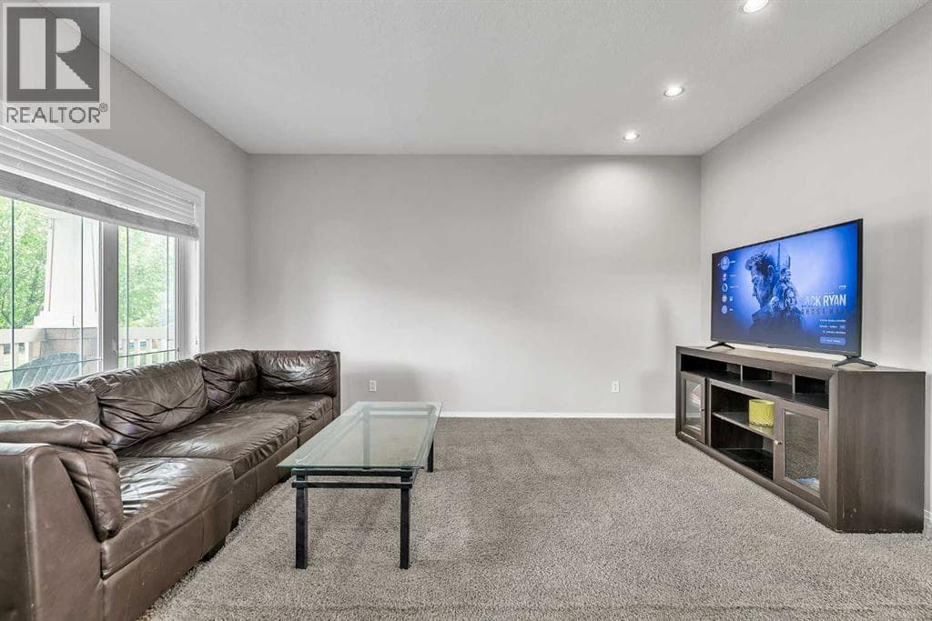 242 Copperstone Grove SE — photo 4