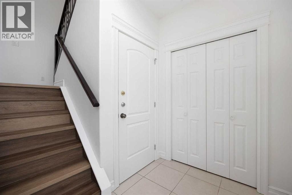 248 Hawthorn Way — photo 4