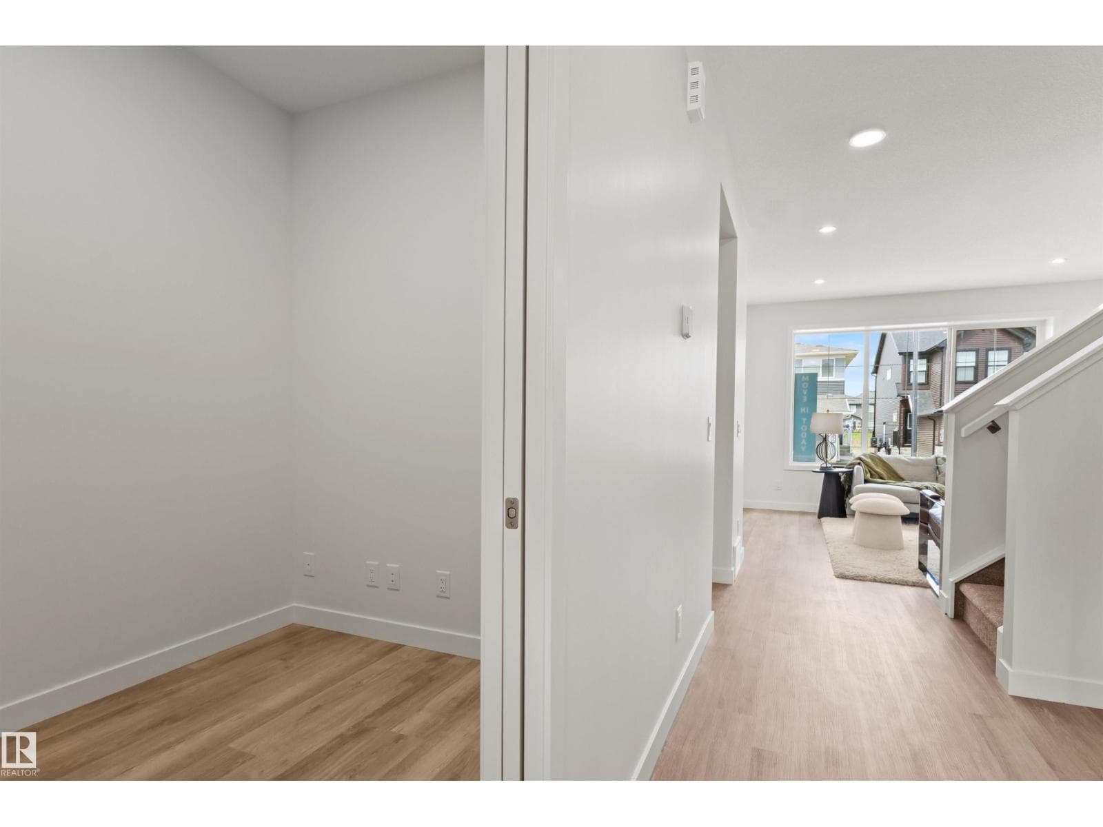 5749 HAWTHORN CM SW — photo 4