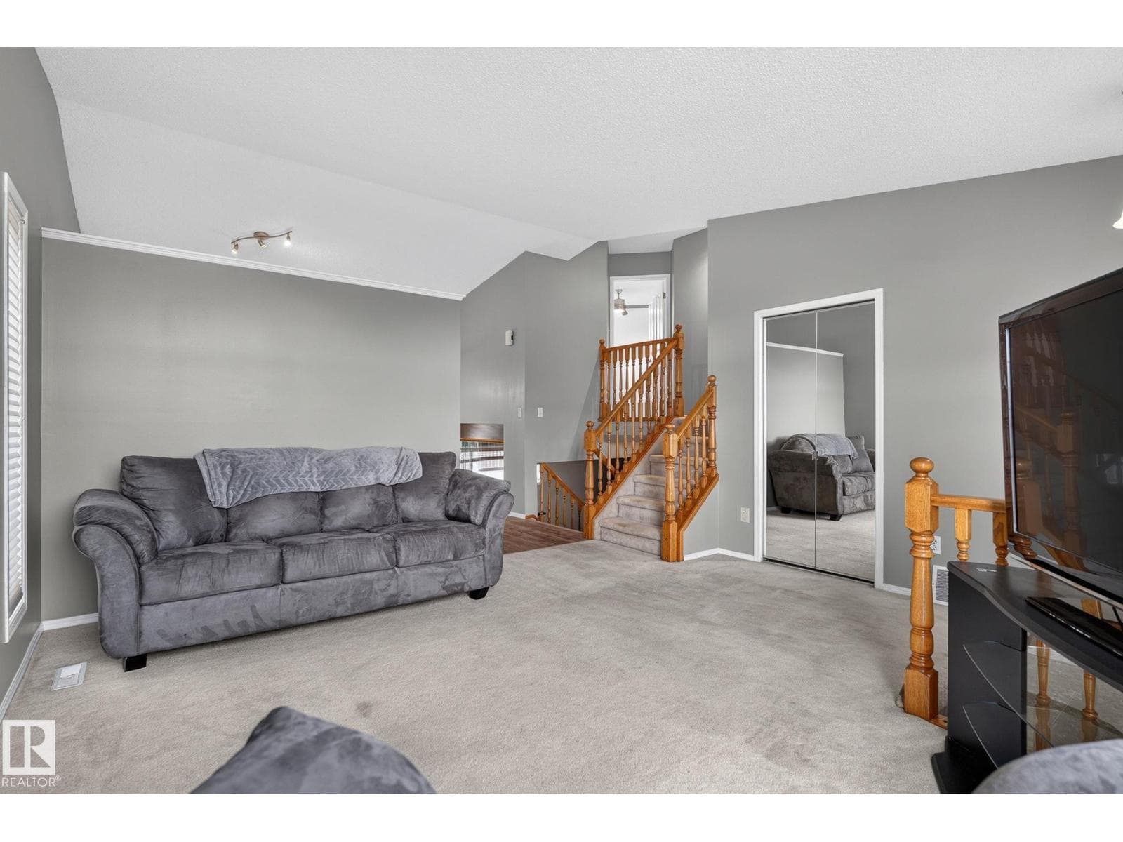 6225 159A AV NW — photo 5