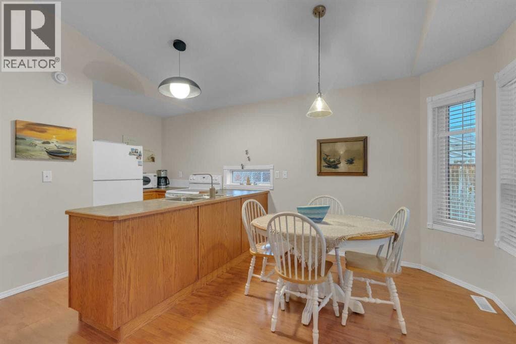 5003 36 Street — photo 5