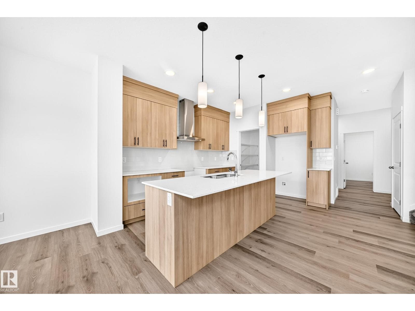 17923 63 ST NW