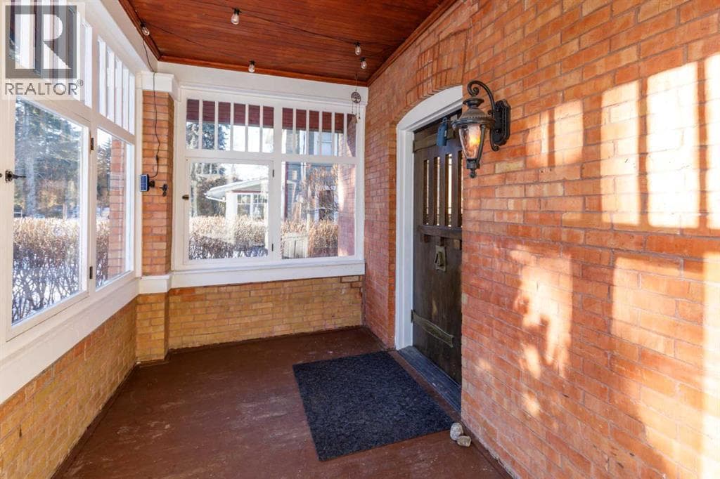 4736 56 Street — photo 4